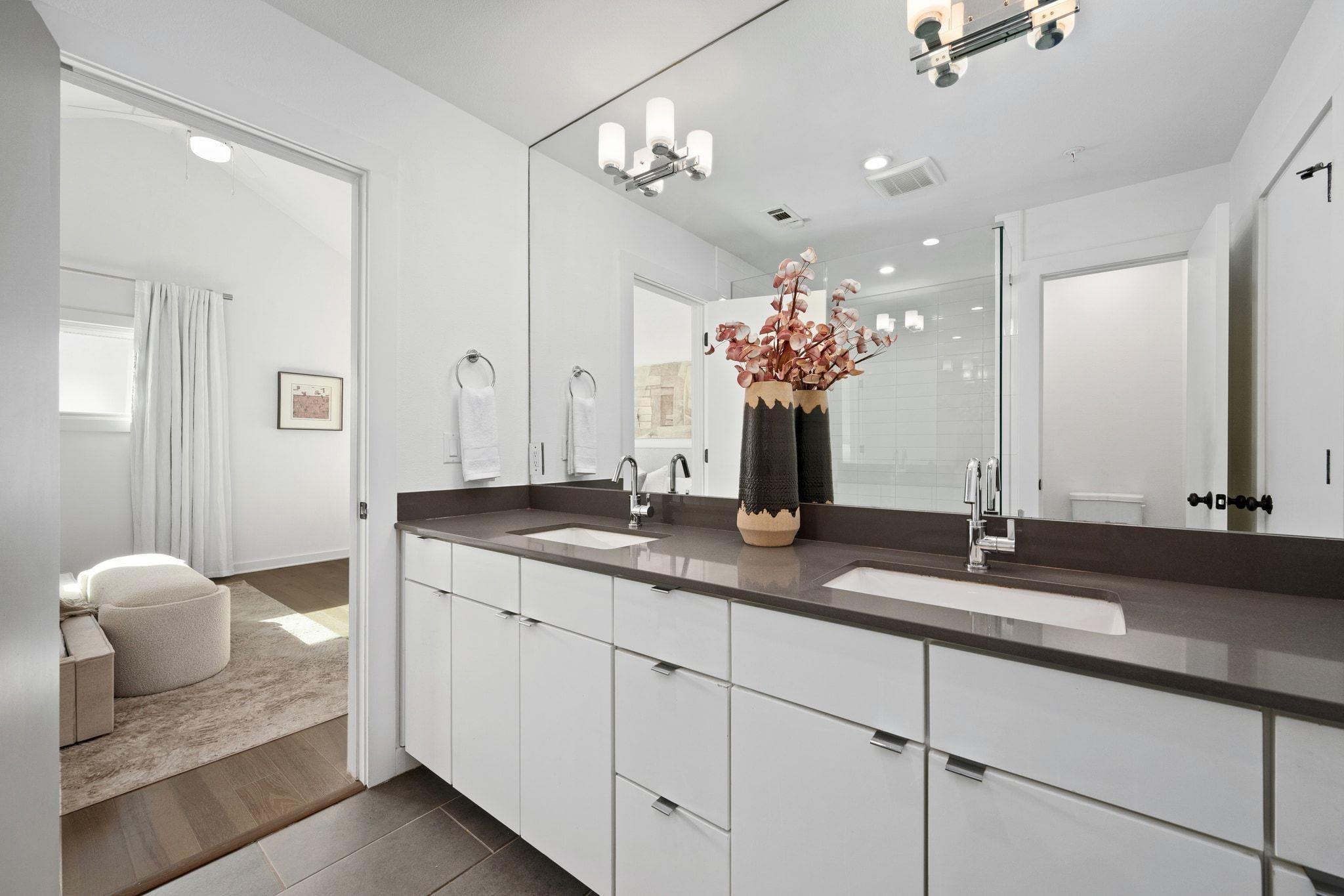 1931 E 38 1/2 St # 43, Austin, TX 78723