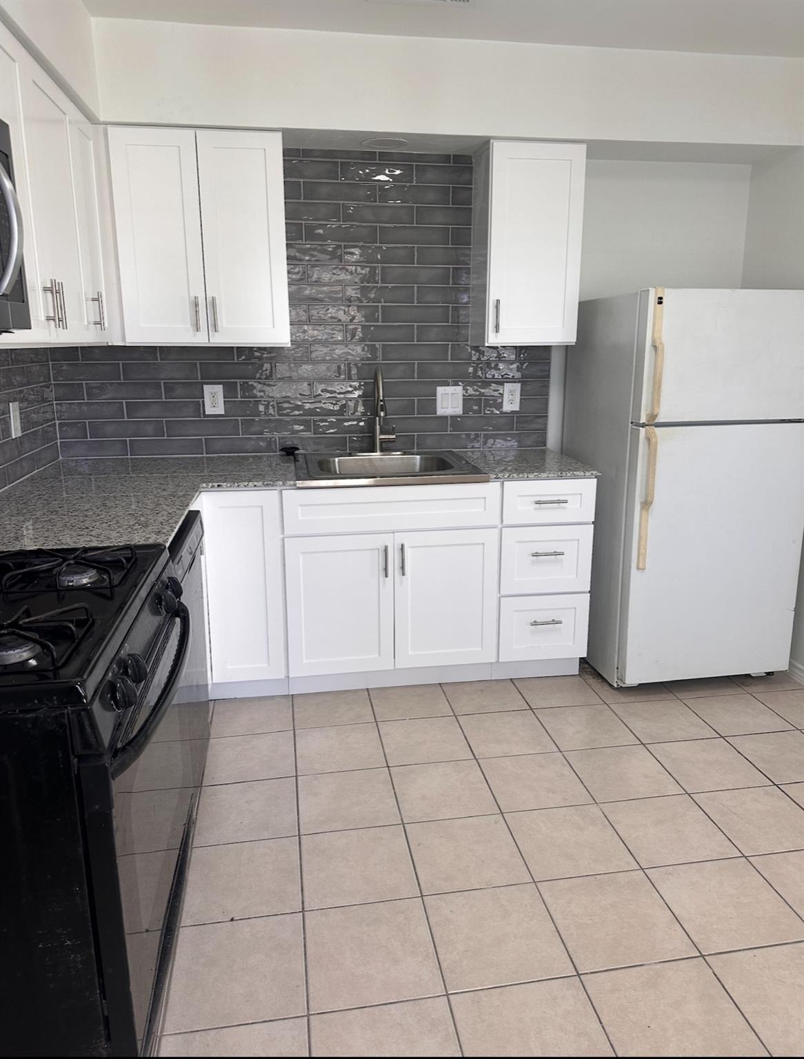 6910 Circle S Rd # B, Austin, TX 78745