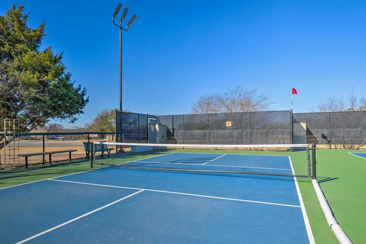 308 Hanging Star Ln, Georgetown, TX 78633