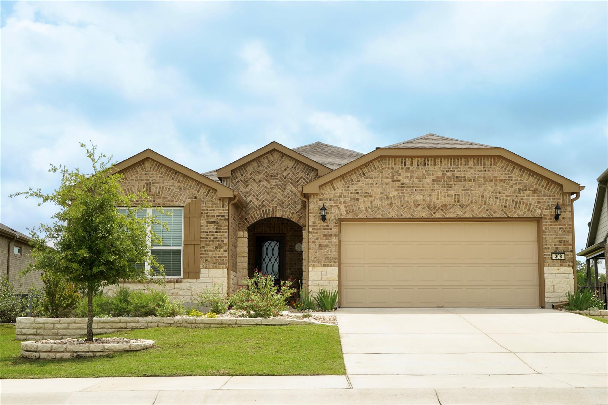 308 Hanging Star Ln, Georgetown, TX 78633
