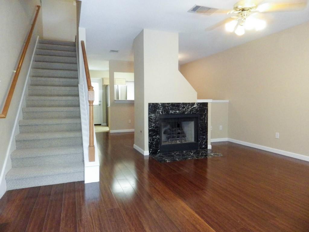 11901 Swearingen Dr # 104, Austin, TX 78758