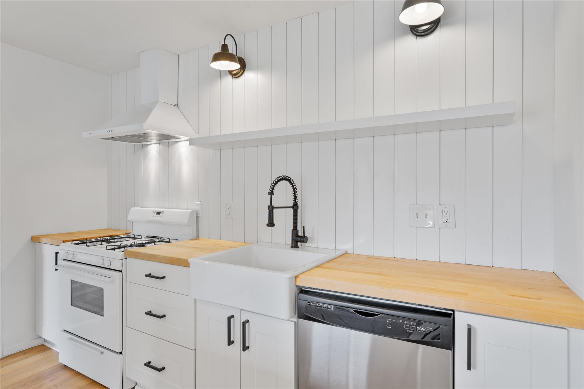 1228 Broadmoor Dr, Austin, TX 78723