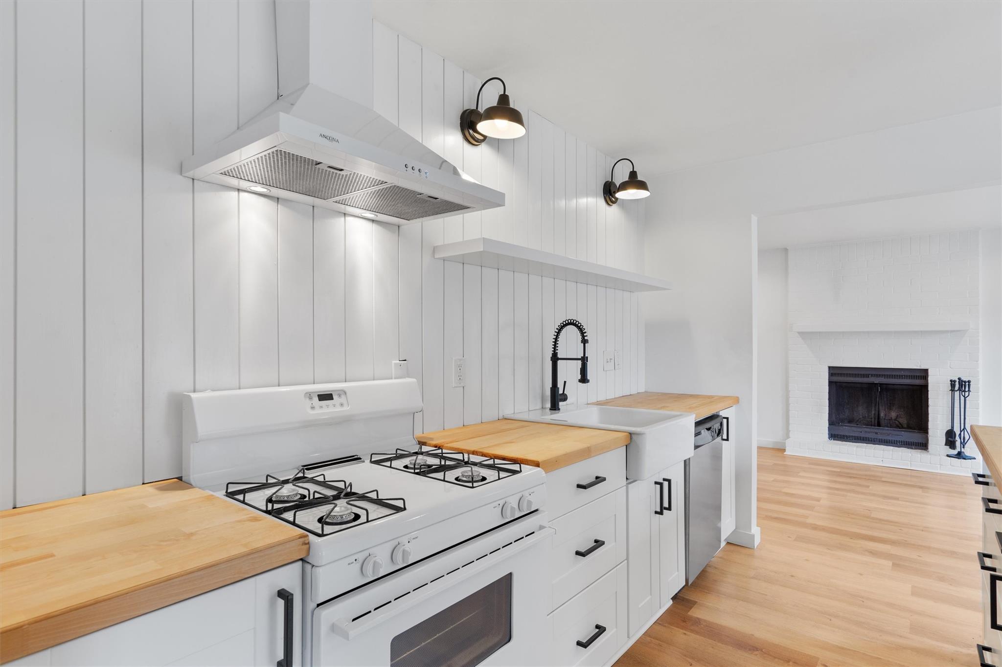 1228 Broadmoor Dr, Austin, TX 78723