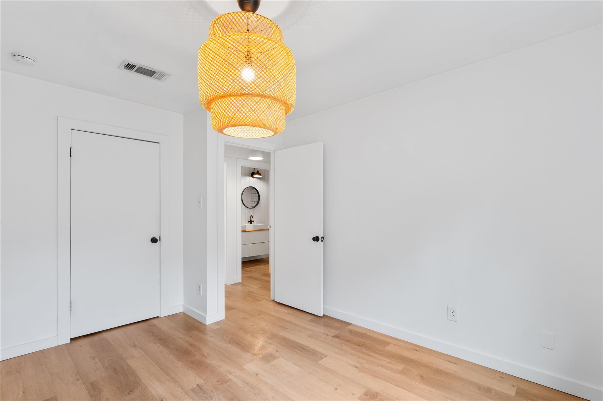 1228 Broadmoor Dr, Austin, TX 78723