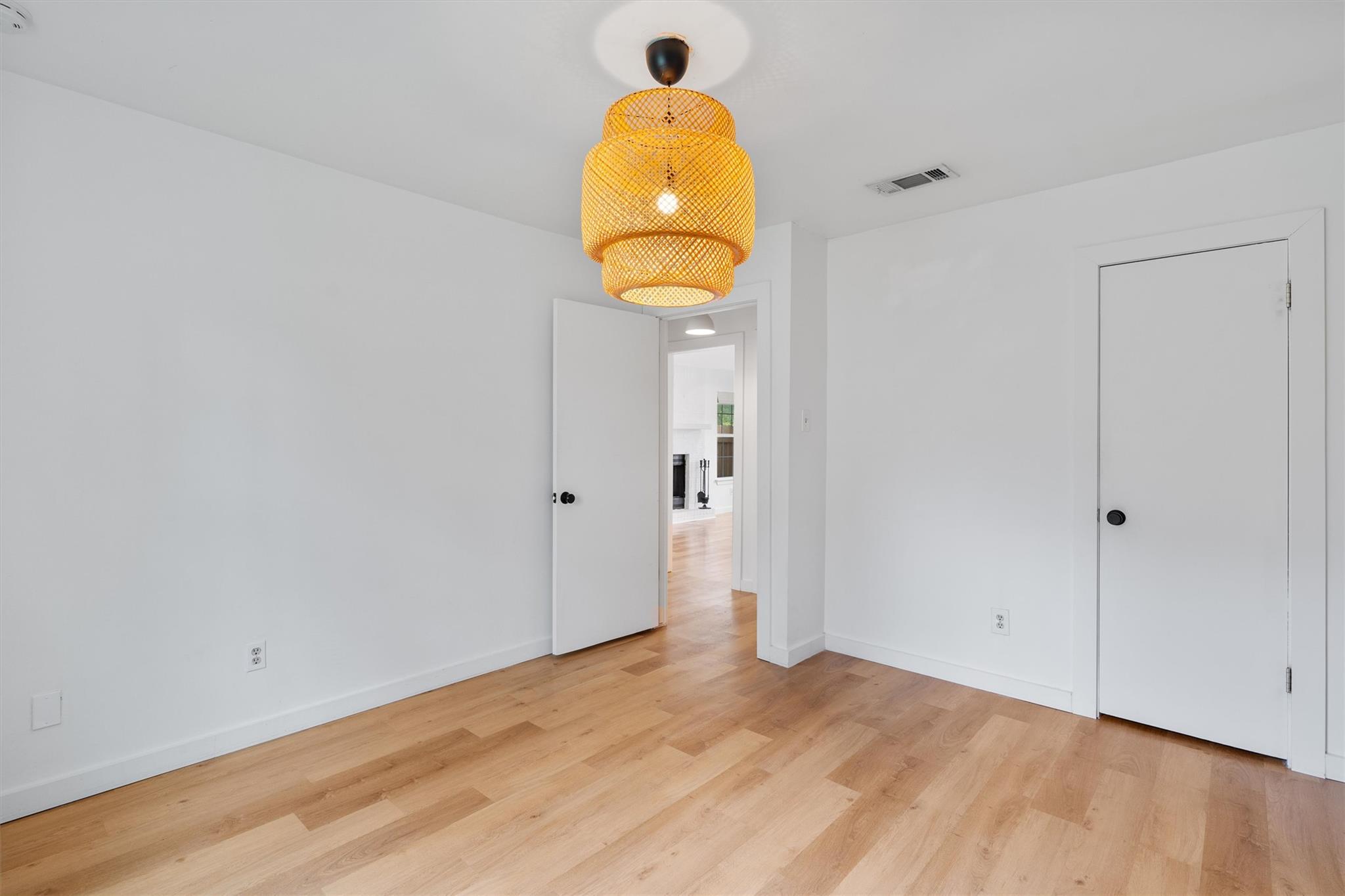 1228 Broadmoor Dr, Austin, TX 78723