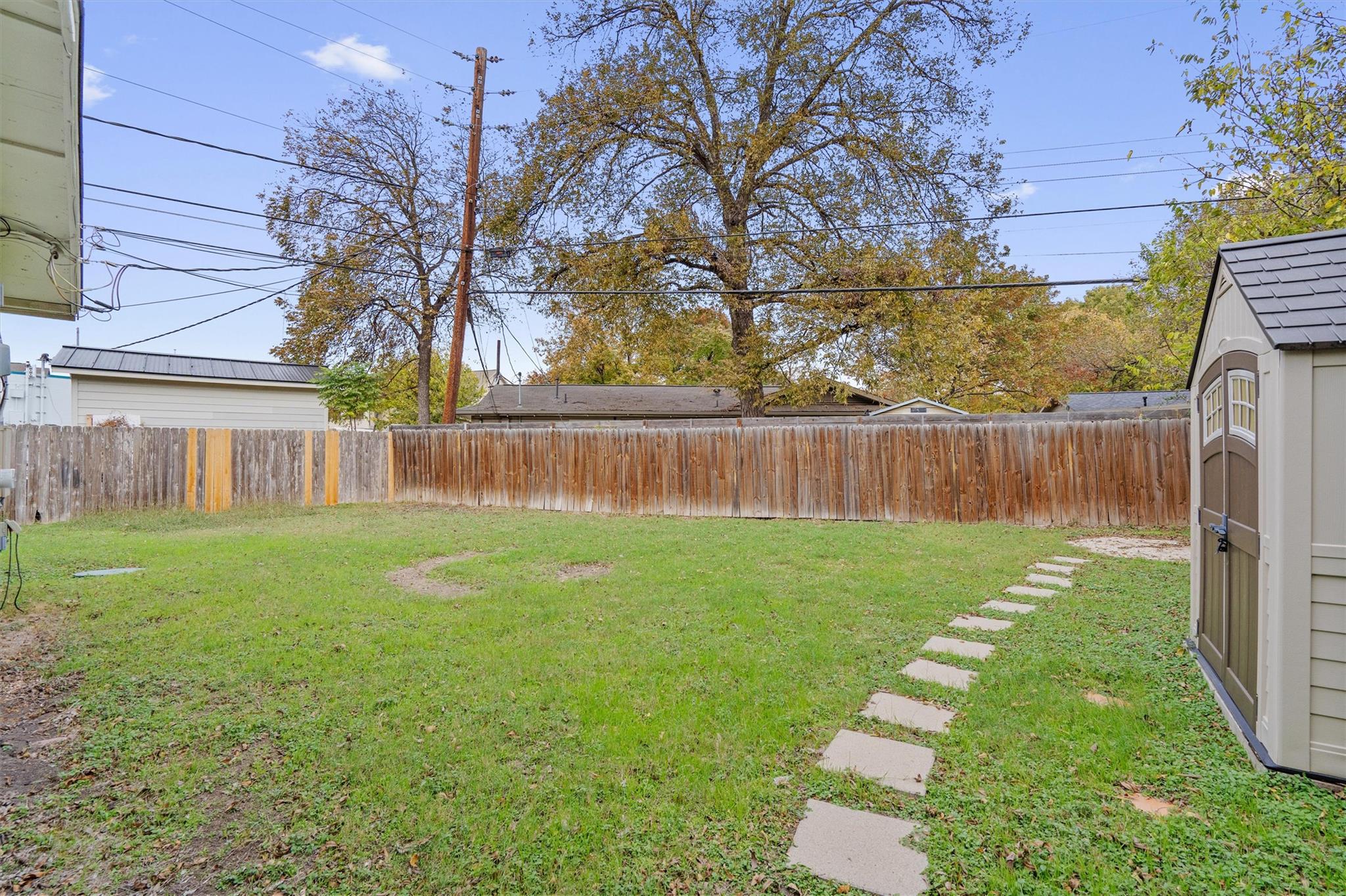 1228 Broadmoor Dr, Austin, TX 78723