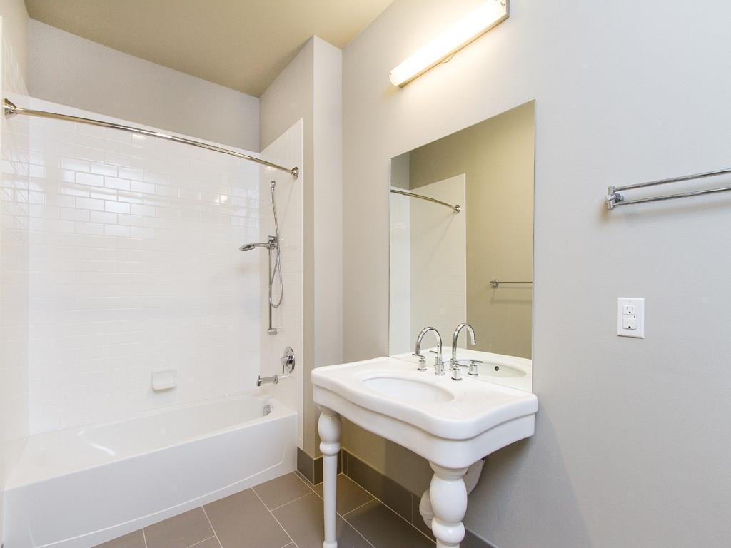 2804 Treble Ln # 902, Austin, TX 78704