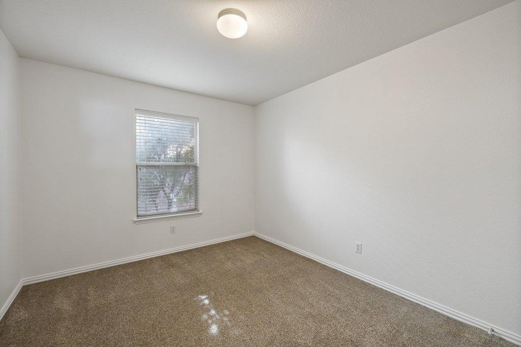 218 Calline Mayes Run, Buda, TX 78610