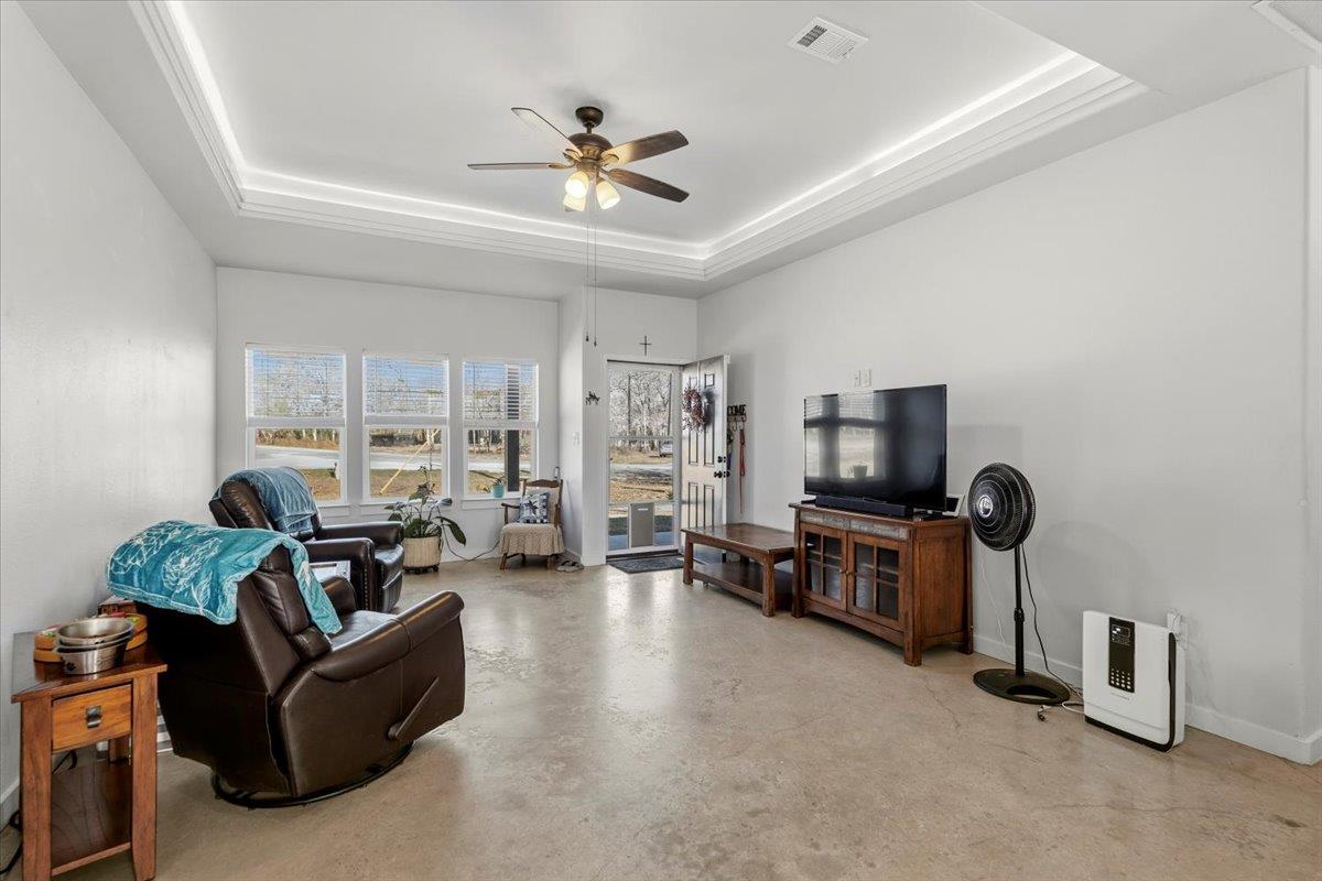 209 Iva Ln, Bastrop, TX 78602