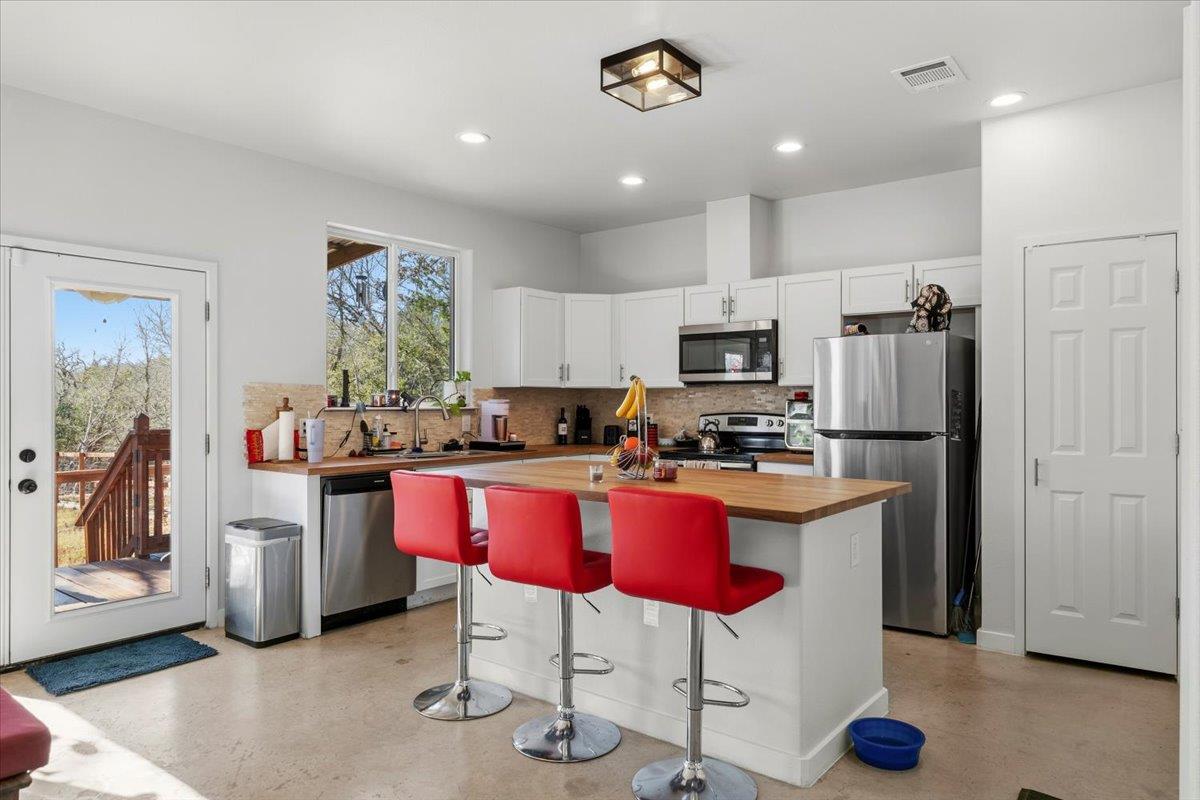 209 Iva Ln, Bastrop, TX 78602