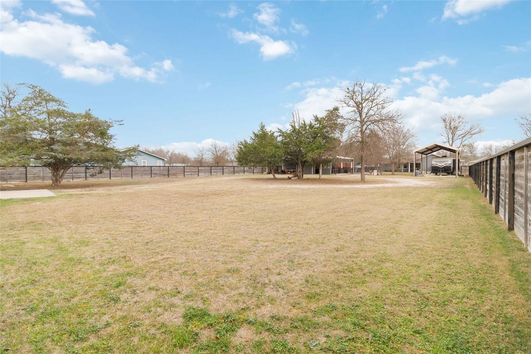 152 Keawakapu Dr, Bastrop, TX 78602