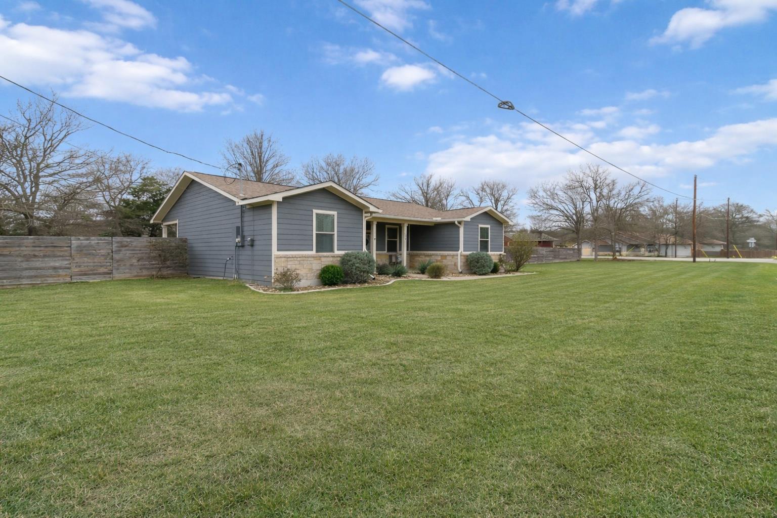 152 Keawakapu Dr, Bastrop, TX 78602