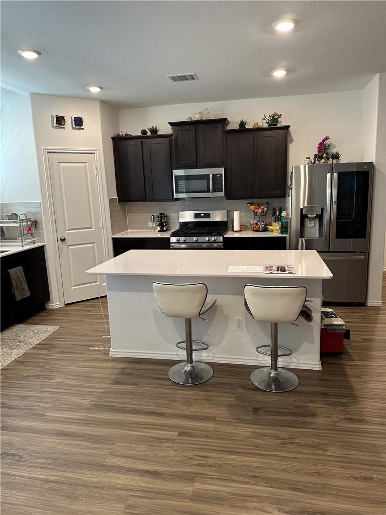 202 Coventry Dr, Hutto, TX 78634