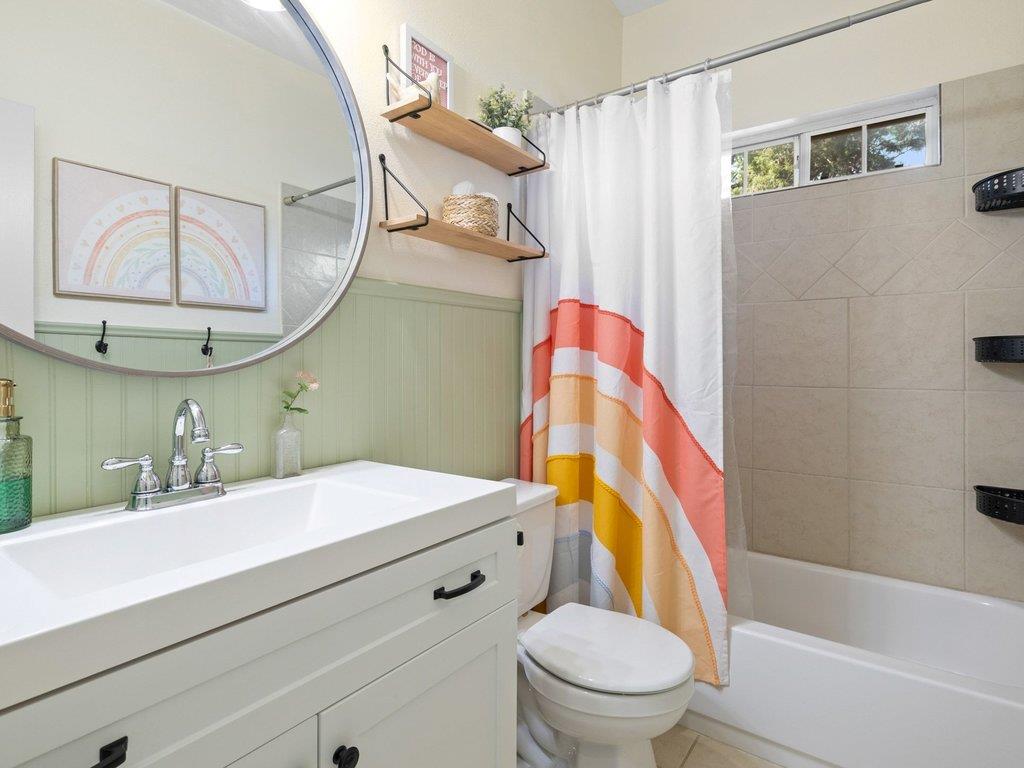 8022 Flintlock Cir, Lago Vista, TX 78645