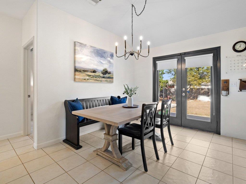 8022 Flintlock Cir, Lago Vista, TX 78645