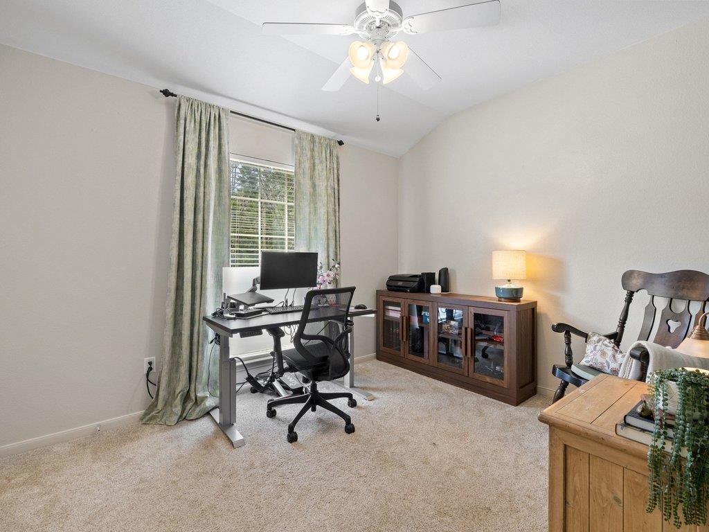 8022 Flintlock Cir, Lago Vista, TX 78645