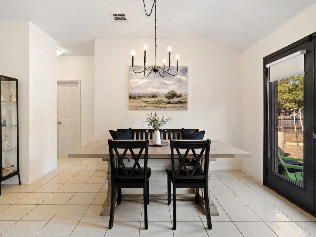 8022 Flintlock Cir, Lago Vista, TX 78645