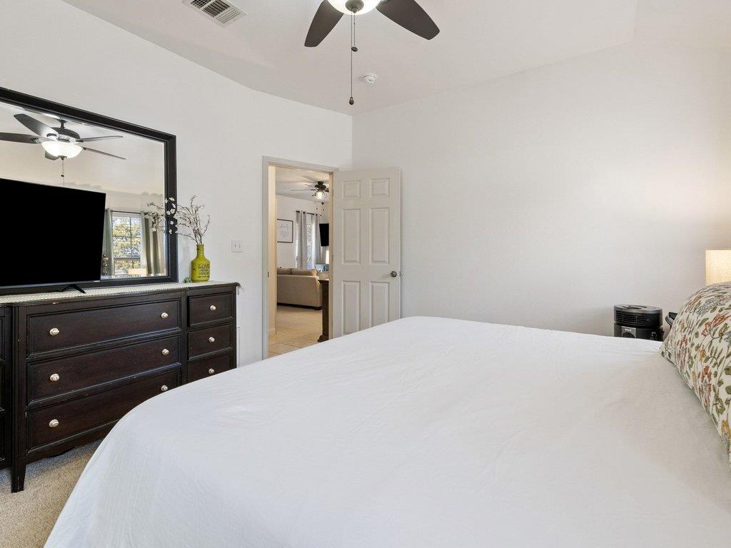 8022 Flintlock Cir, Lago Vista, TX 78645