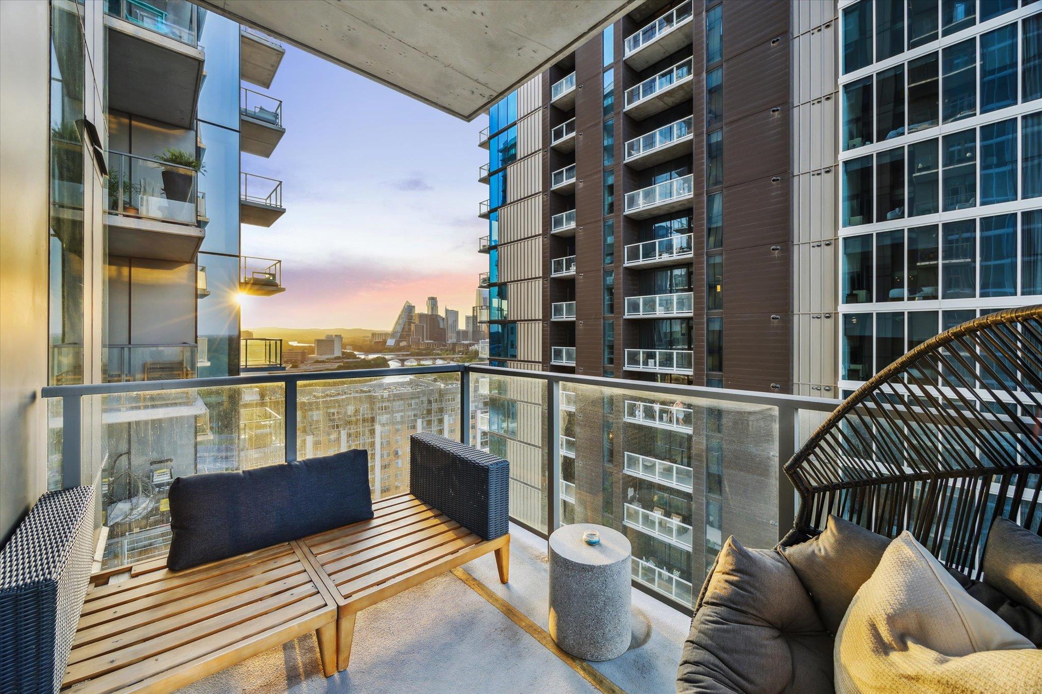 44 East Ave # 1607, Austin, TX 78701