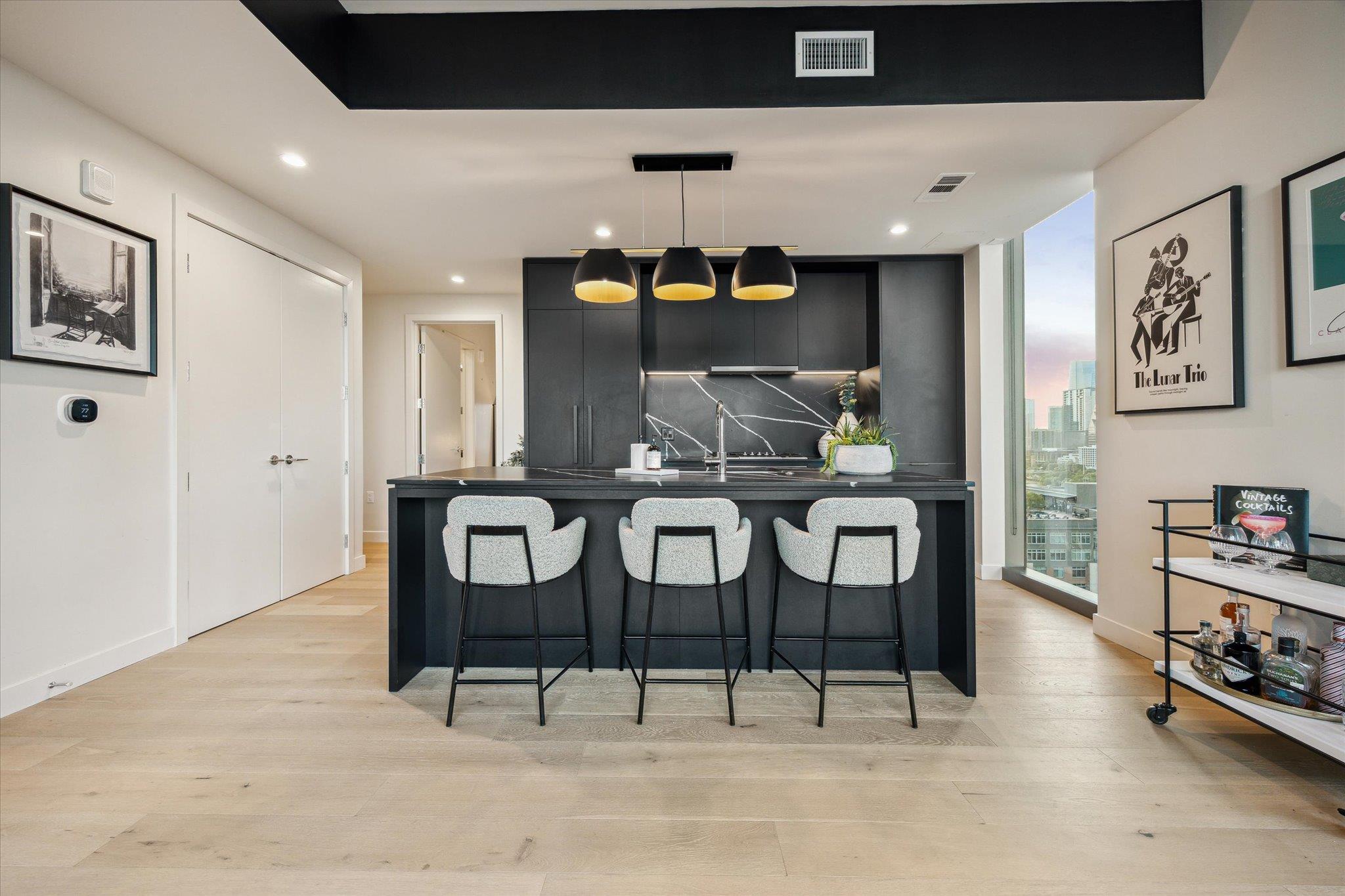 44 East Ave # 1607, Austin, TX 78701