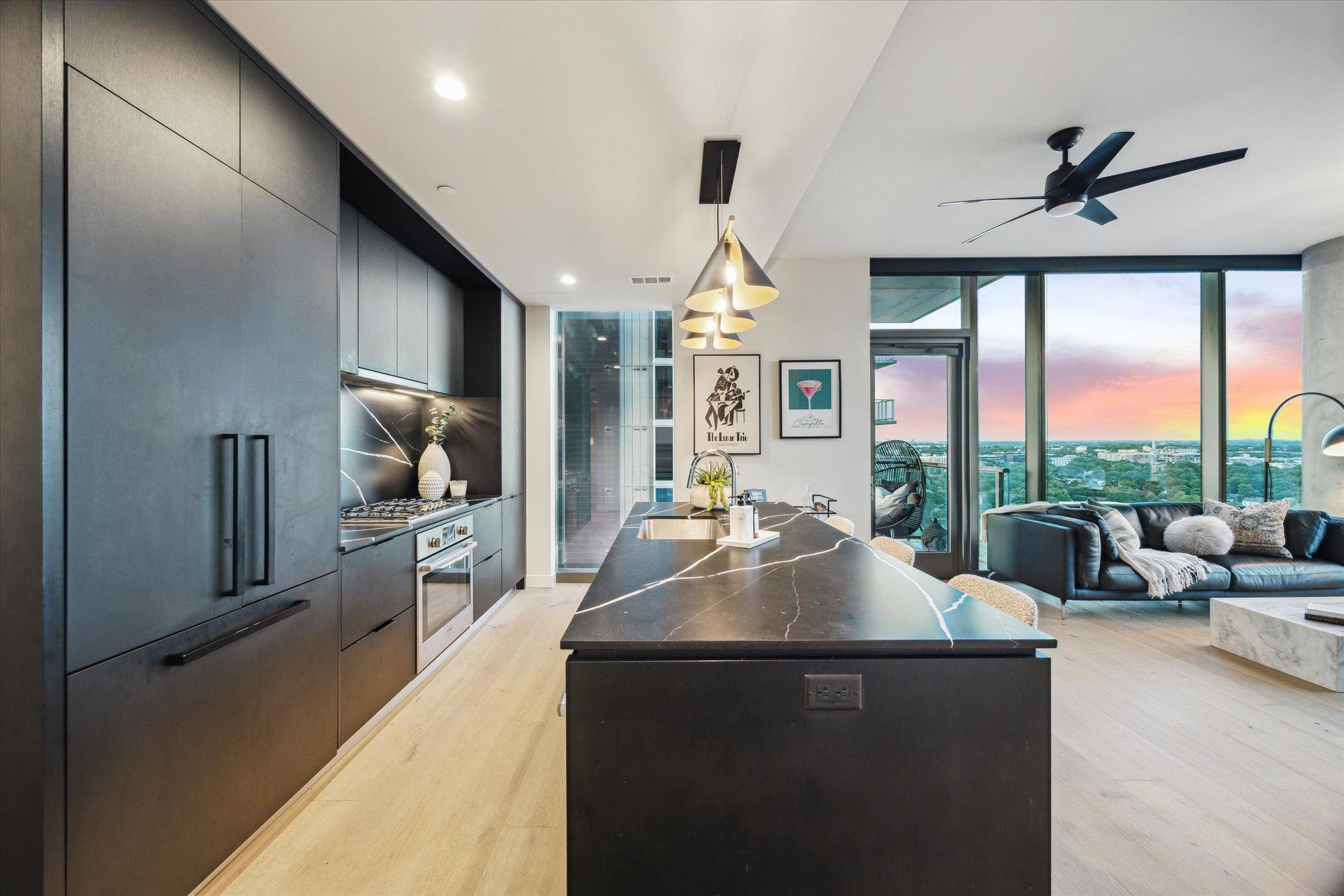 44 East Ave # 1607, Austin, TX 78701