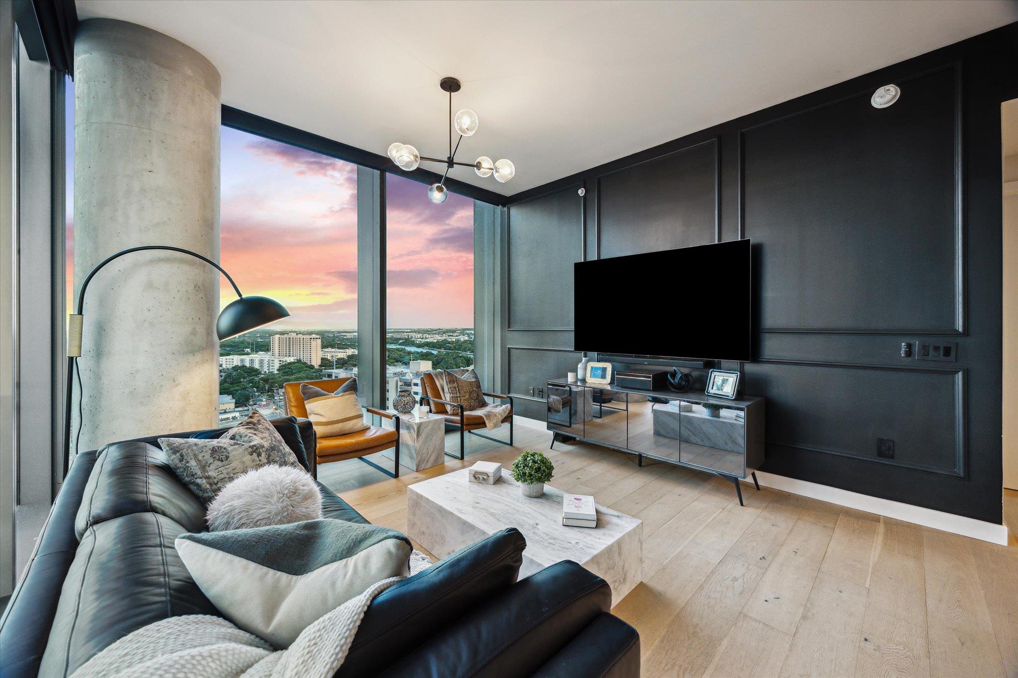 44 East Ave # 1607, Austin, TX 78701