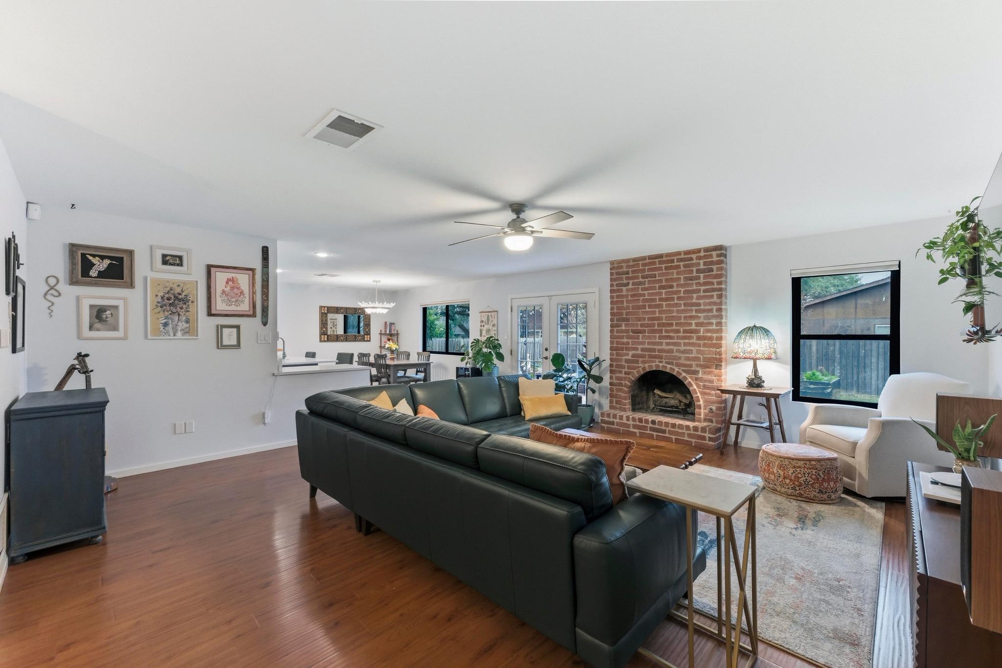 6609 Lancret Hill Dr, Austin, TX 78745