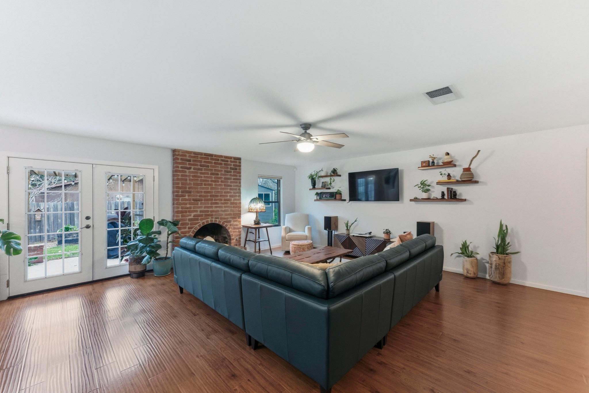 6609 Lancret Hill Dr, Austin, TX 78745