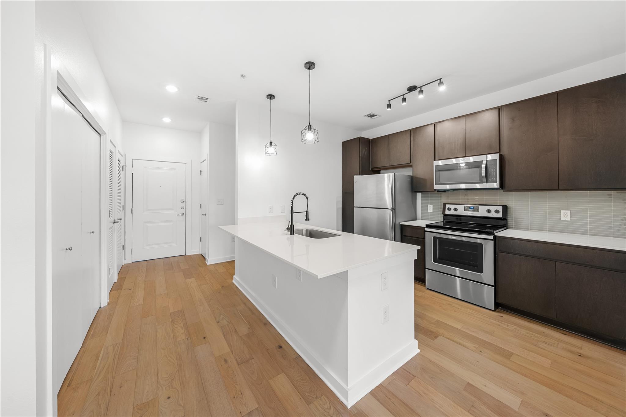 2505 Thornton Rd # 1105, Austin, TX 78704