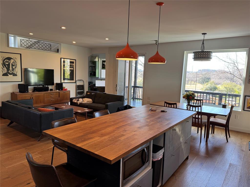 2109 Riverview St # A, Austin, TX 78702