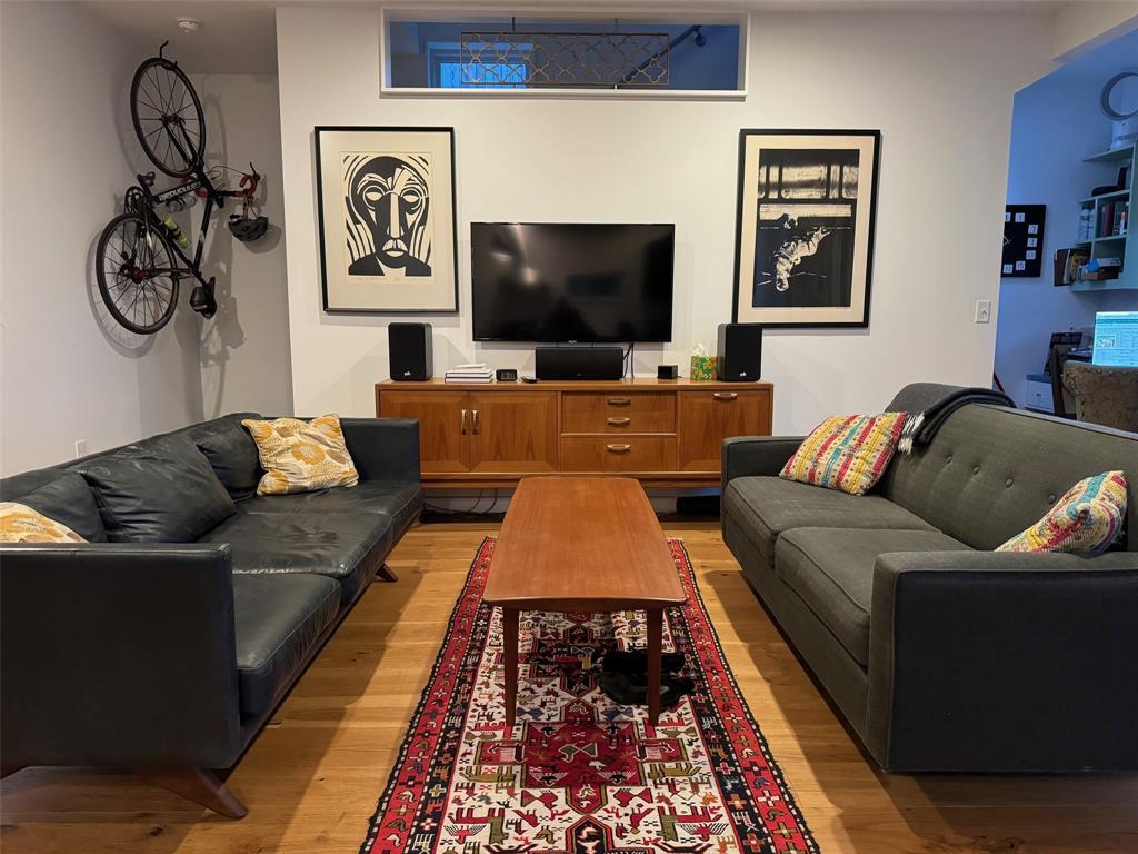 2109 Riverview St # A, Austin, TX 78702