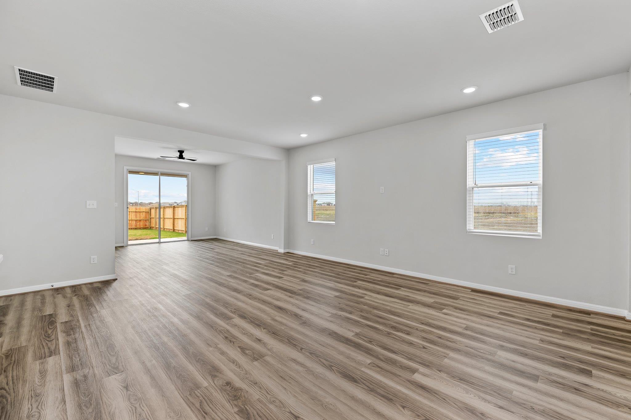 100 Elm Branch Trl, Taylor, TX 76574