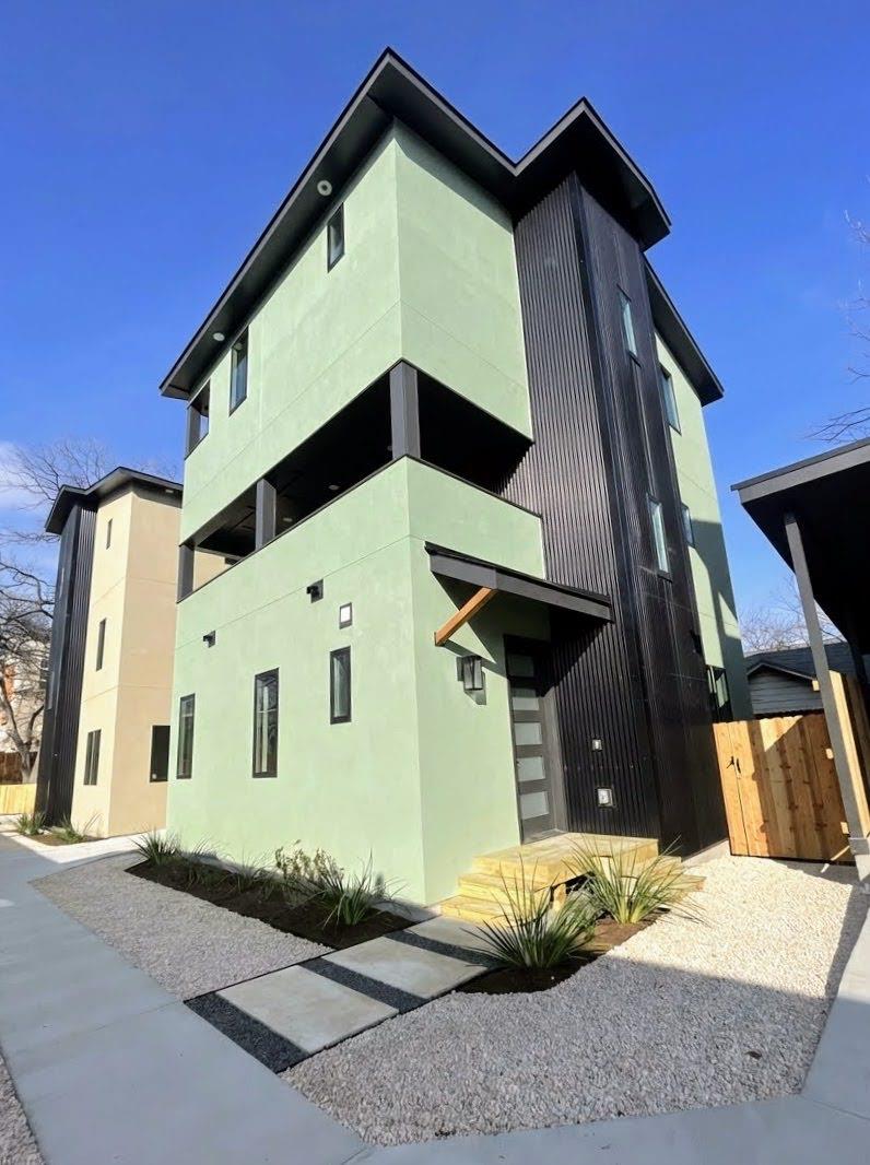 2818 E 22nd St # 2, Austin, TX 78722