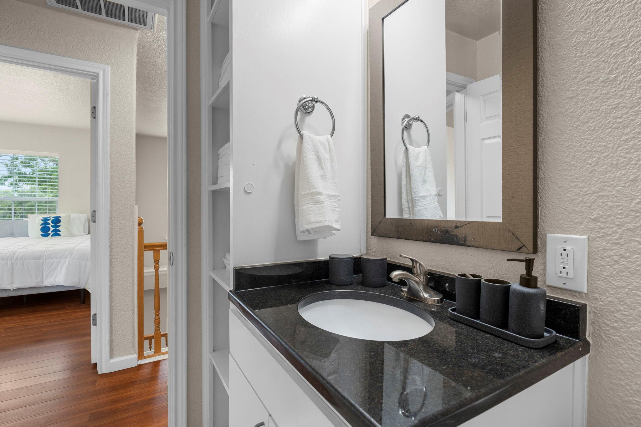 8601 Putnam Dr, Austin, TX 78757