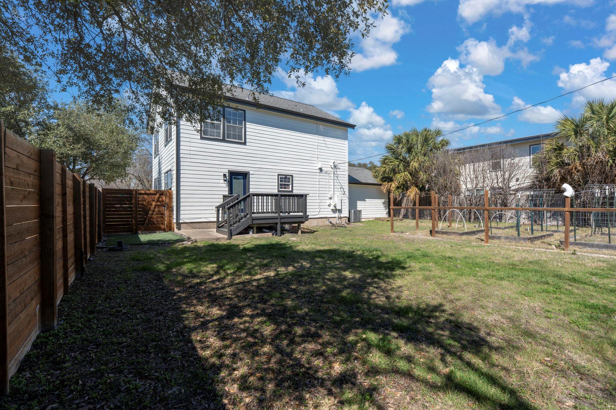 8601 Putnam Dr, Austin, TX 78757