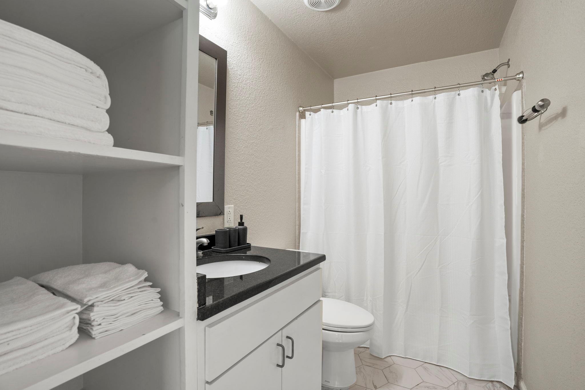 8601 Putnam Dr, Austin, TX 78757