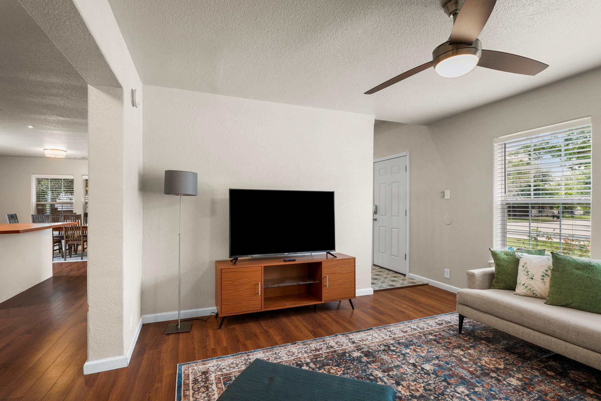 8601 Putnam Dr, Austin, TX 78757