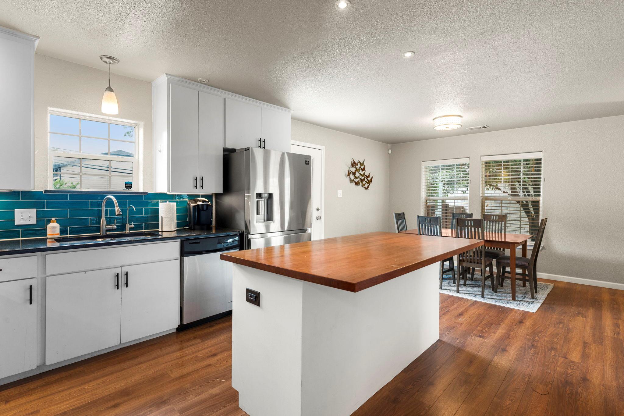 8601 Putnam Dr, Austin, TX 78757