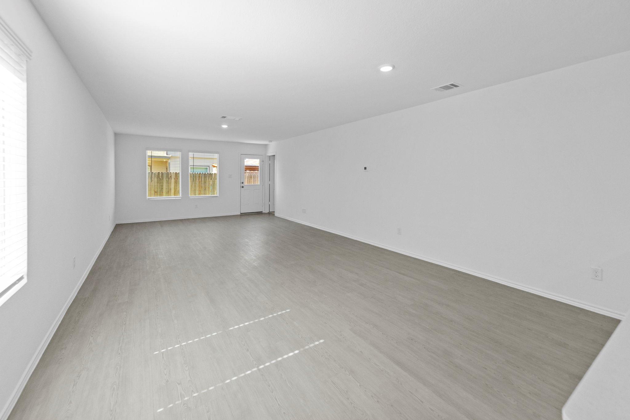 245 Ammolite Ln, Maxwell, TX 78656