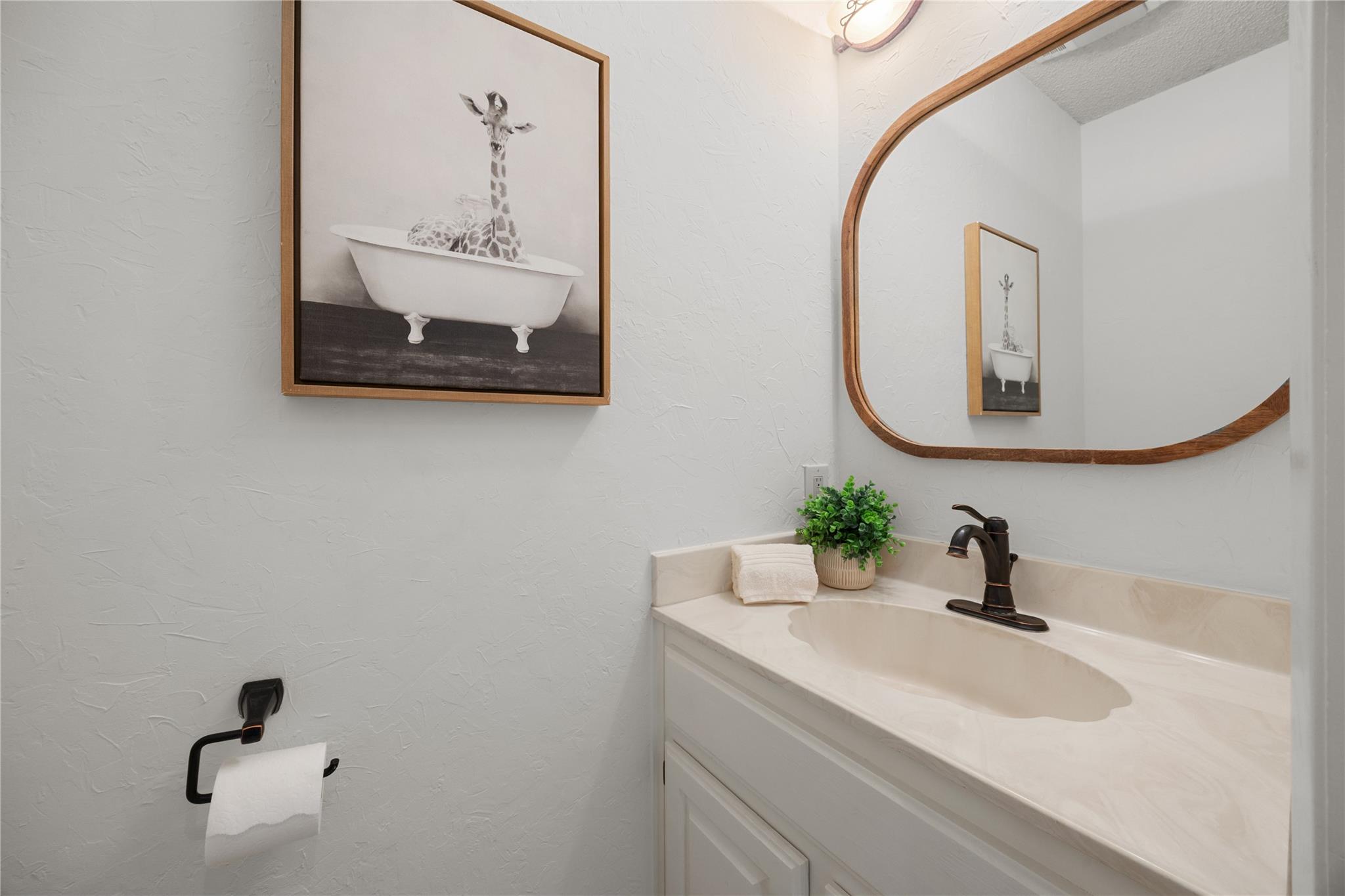 9301 Rolling Oaks Trl, Austin, TX 78750