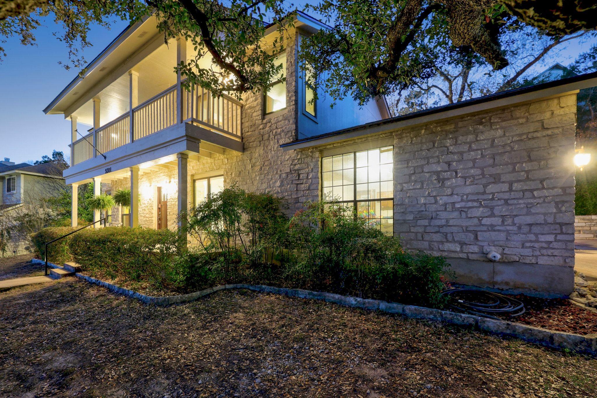 9301 Rolling Oaks Trl, Austin, TX 78750