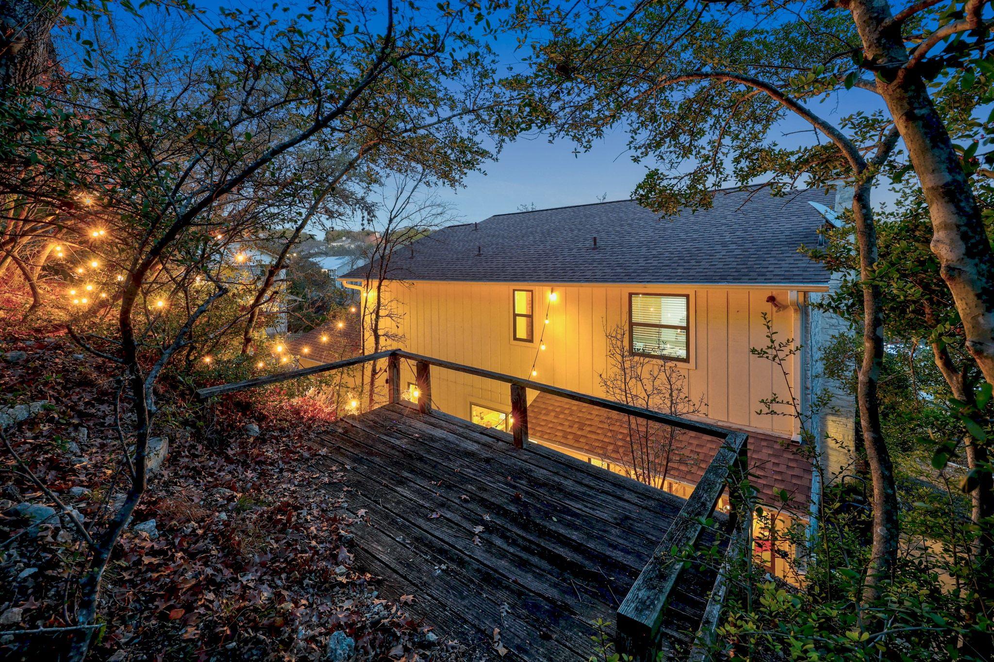 9301 Rolling Oaks Trl, Austin, TX 78750