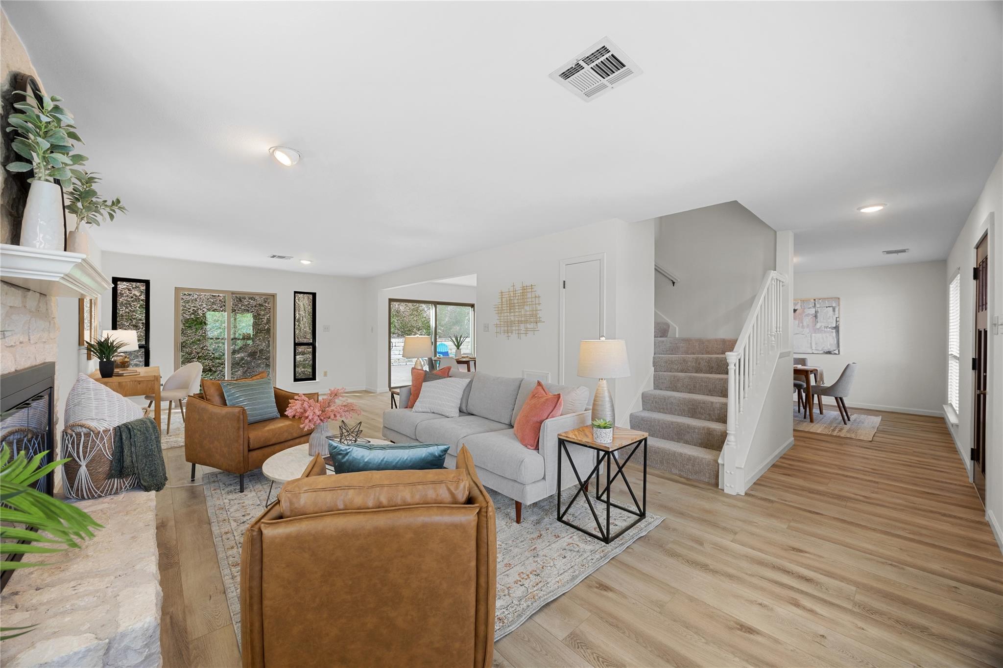 9301 Rolling Oaks Trl, Austin, TX 78750