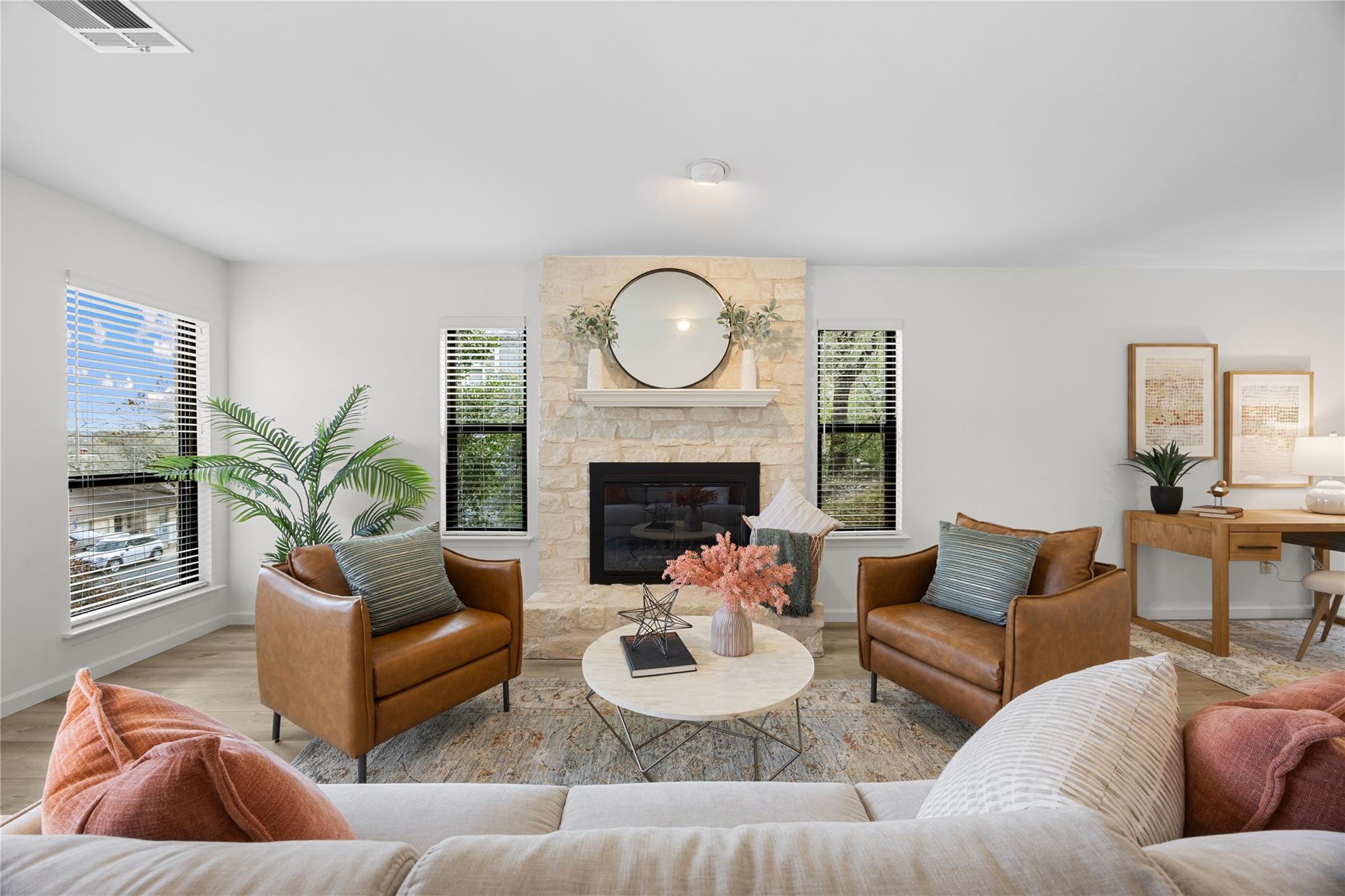 9301 Rolling Oaks Trl, Austin, TX 78750