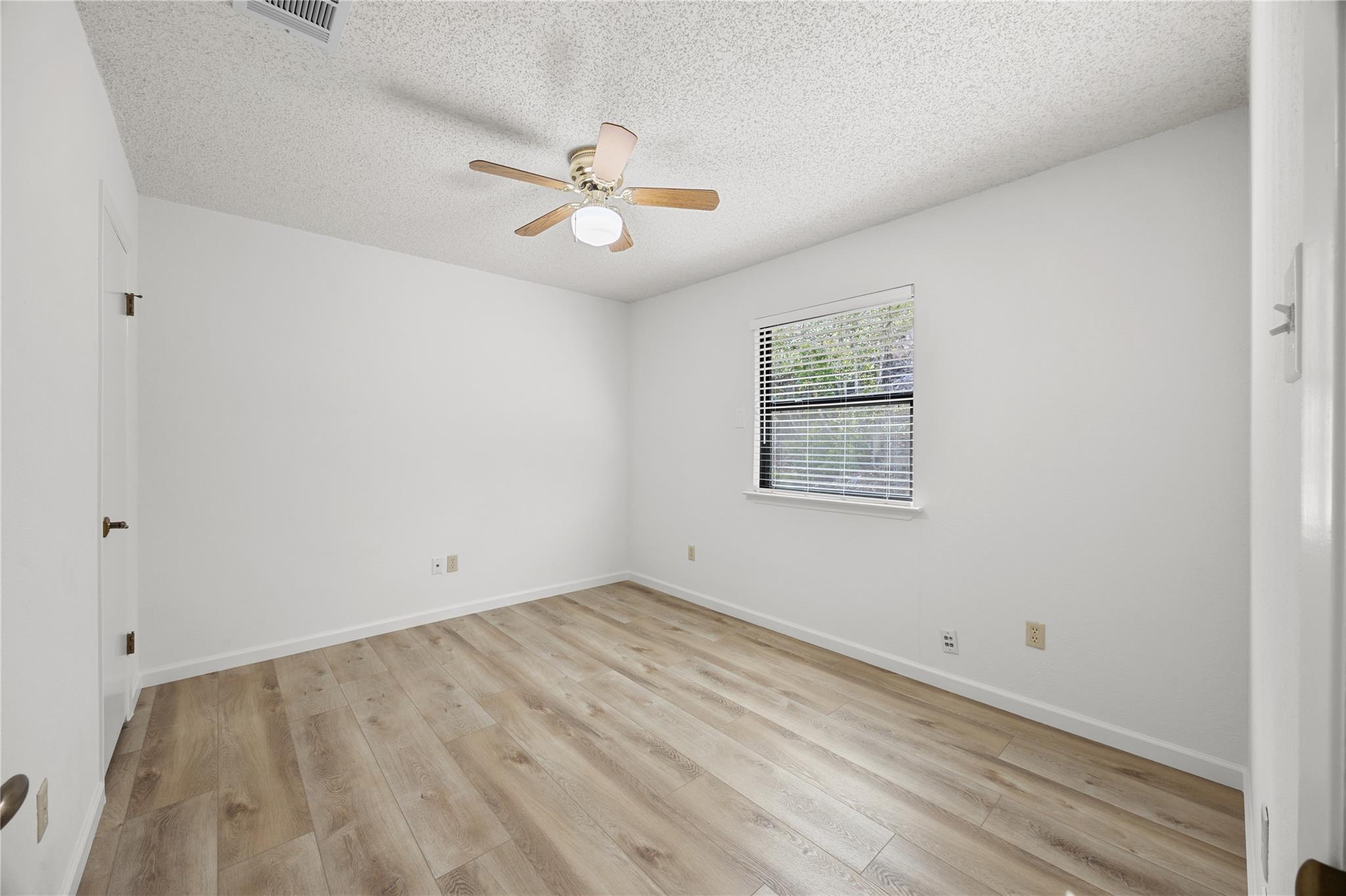 9301 Rolling Oaks Trl, Austin, TX 78750