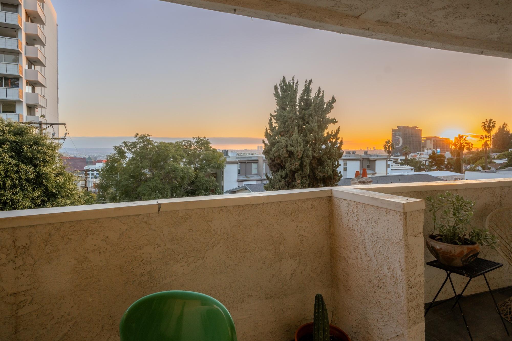 1230 Horn Ave # 524, Out of State, CA 90069