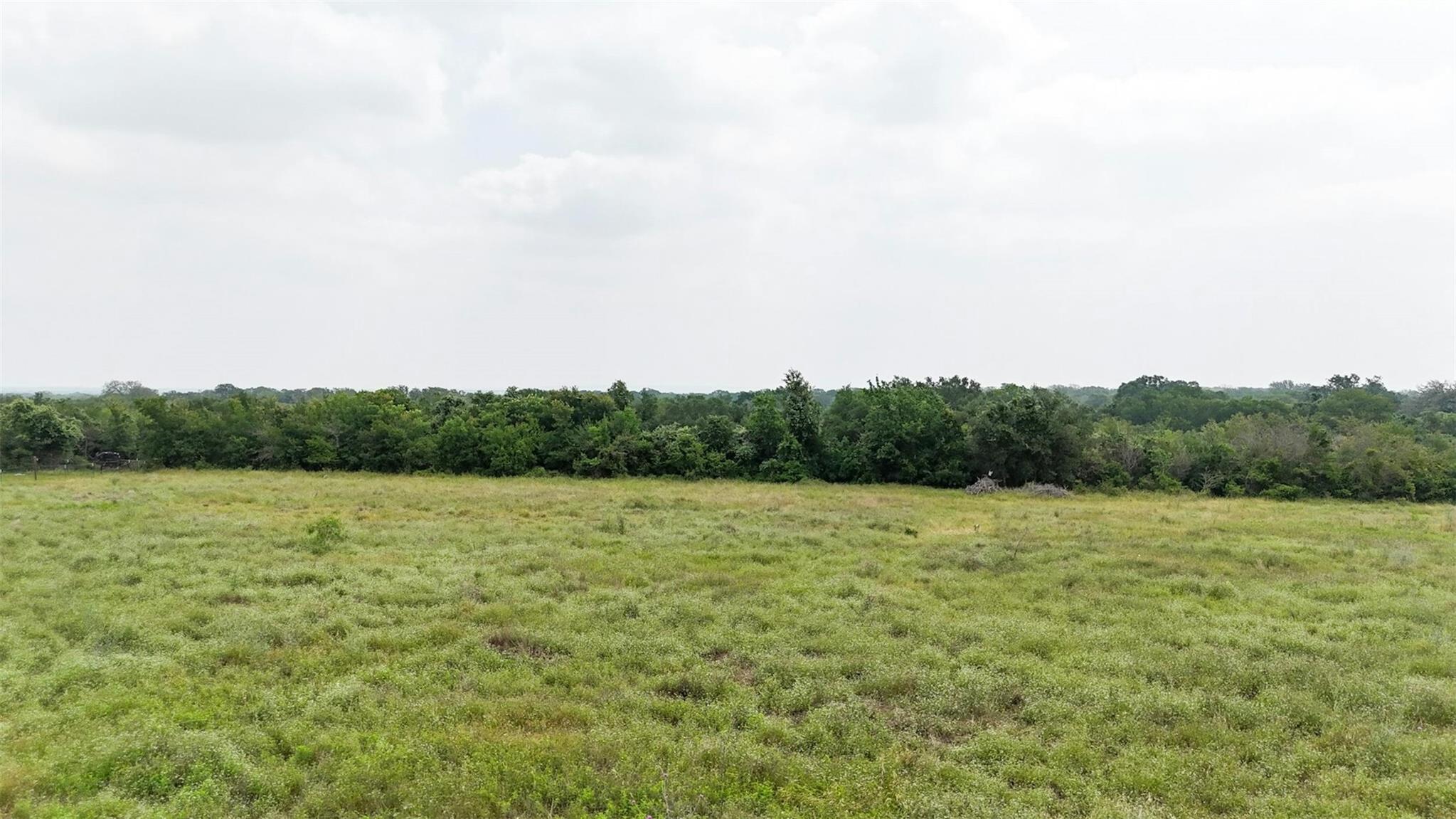 6015 Seawillow Rd, Lockhart, TX 78644