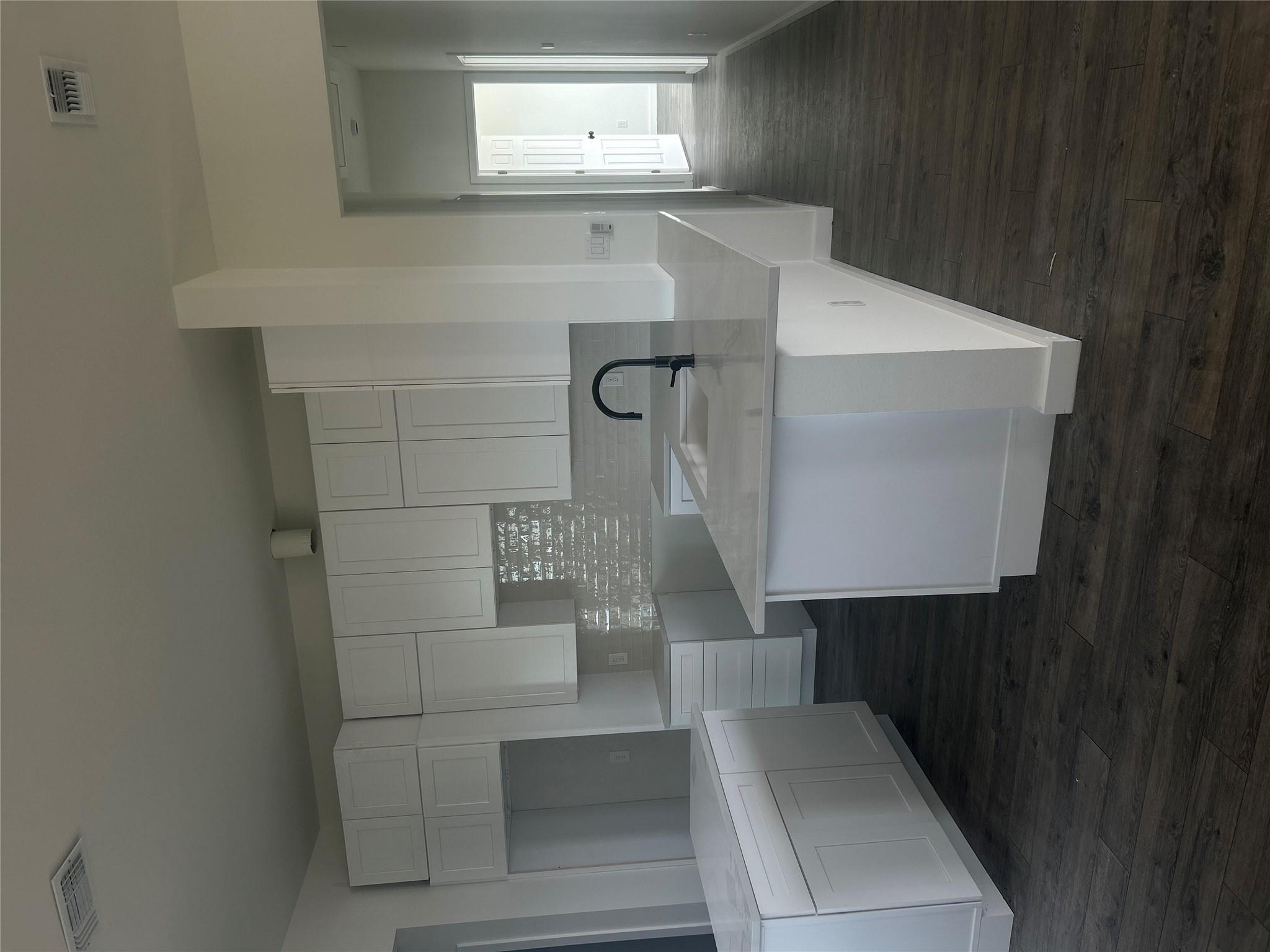 138 Blushing Dr, Cedar Creek, TX 78612