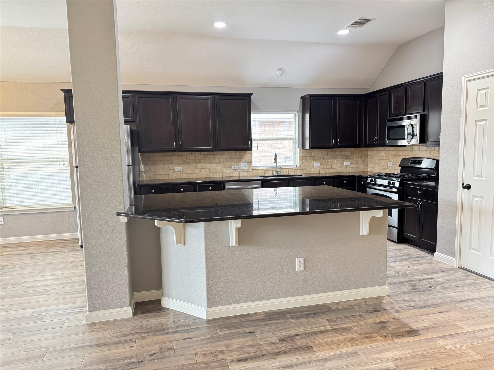 2483 Santa Barbara Loop, Round Rock, TX 78665