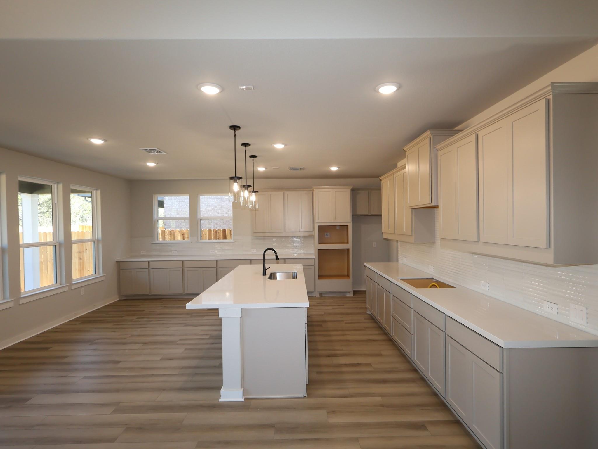 3713 Helena Way, Leander, TX 78641